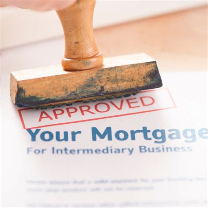 Can a mortgage fall through on closing day?