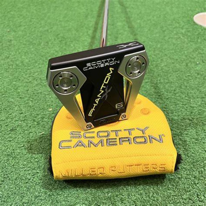 Do pros use Scotty Cameron putters?