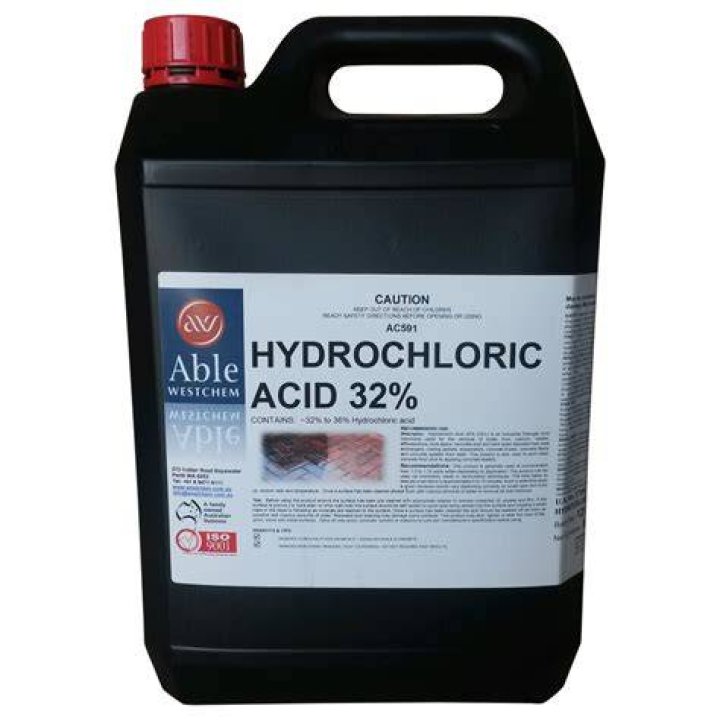 Will hydrochloric acid damage tiles?